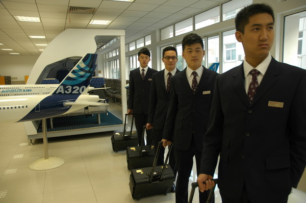 上海市航空服务学校2013届毕业生
