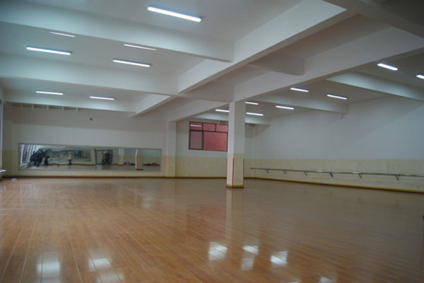 舞蹈训练大厅