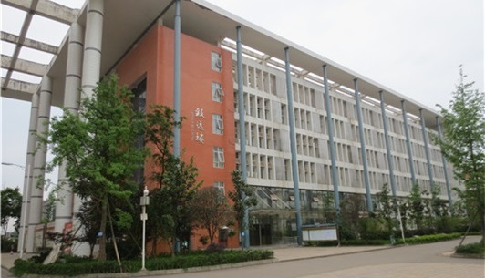 2022年四川省乐山市第一职业高级中学学费一年多少钱