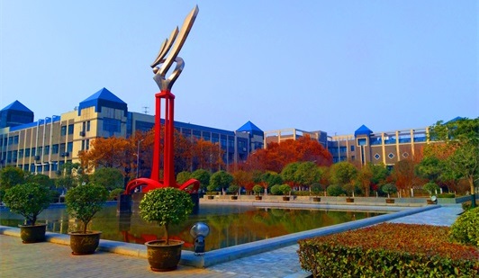 2022年四川省乐山新世纪技工学校学费一年多少钱