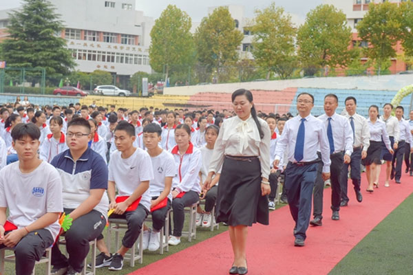 重庆北碚职校中心校企业合作