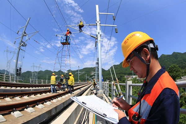 重庆现代职业技师学院铁路施工与养护专业