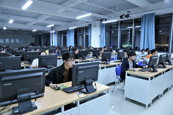重庆市南川隆化职业中学校计算机应用