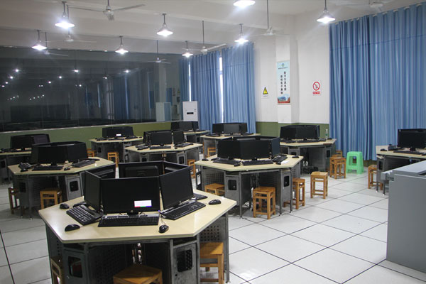 重庆市巫山县职业教育中心计算机应用