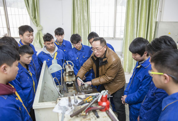四川省工业贸易学校建筑设备工程技术