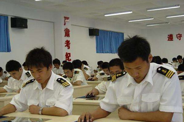 重庆万州现代信息工程学校海乘海员