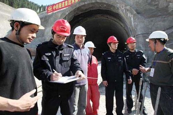贵州科技学校高铁工程建设施工