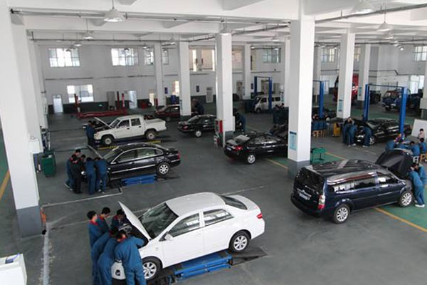 贵州交通技师学院汽车运用与维修专业
