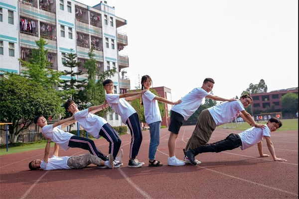 四川省蒲江县寿安中学2019年招生简章