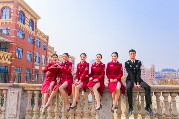 成都温江东星航空旅游专修学院环境怎么样?