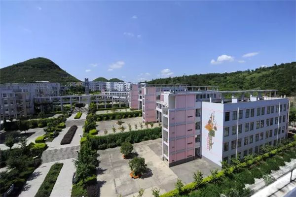 重庆经济建设职业技术学校图片