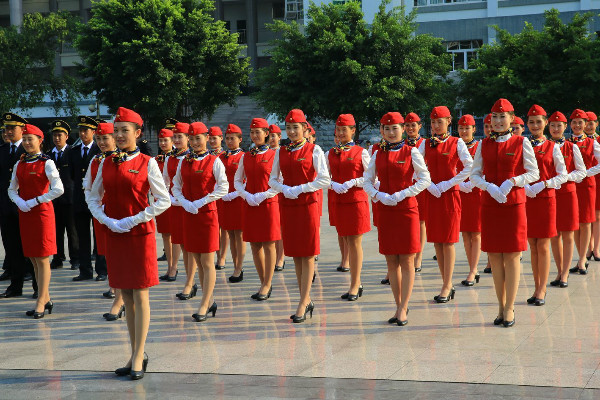 云南外事外语职业学院空中乘务专业招生条件