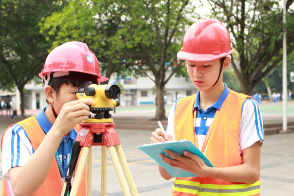 成都市洞子口职业高级中学建筑装饰专业