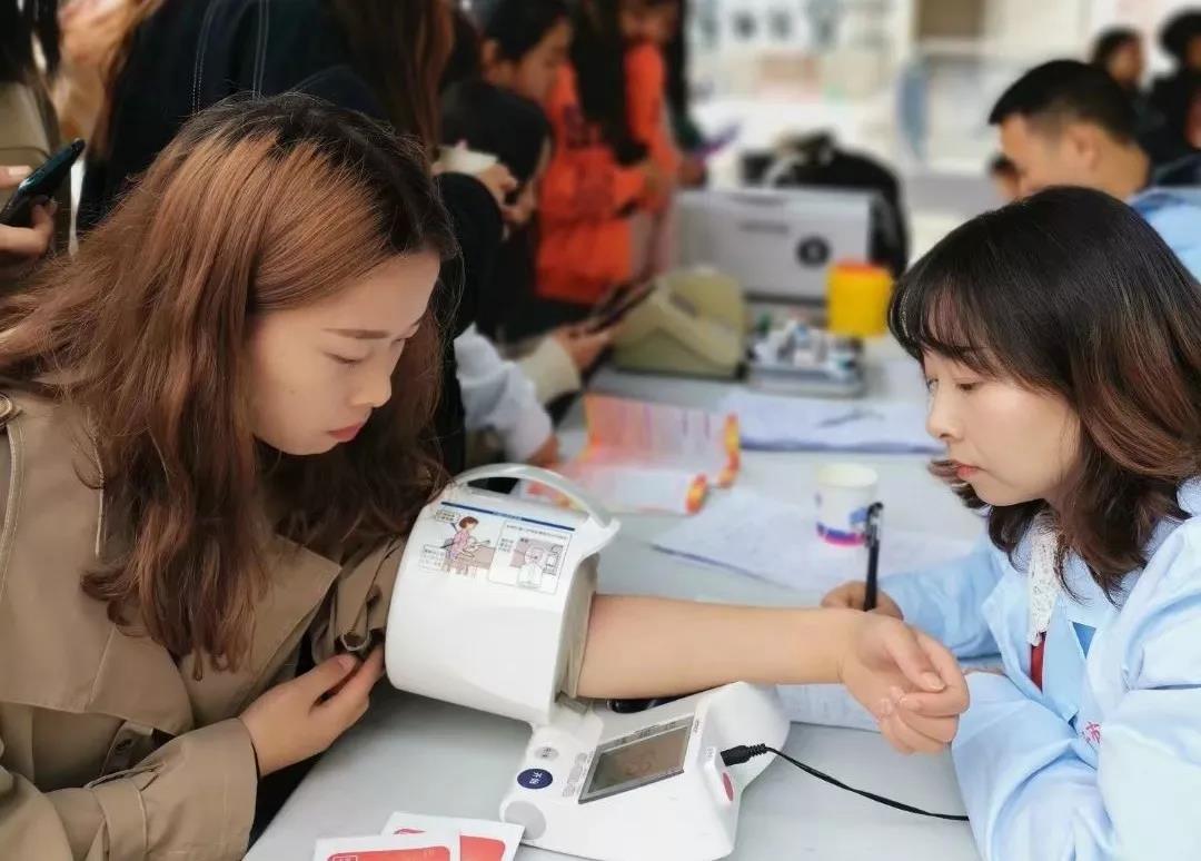 贵州健康职业学院：我为青春献“热血”