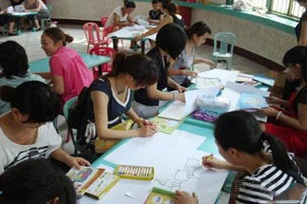 成都高中生可以学幼师吗