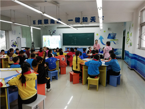 新津幼师学校贫困生补助资助政策|助奖学金政策