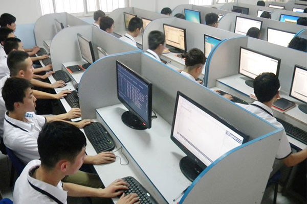 四川省简阳机电工程学校电子竞技运动与管理