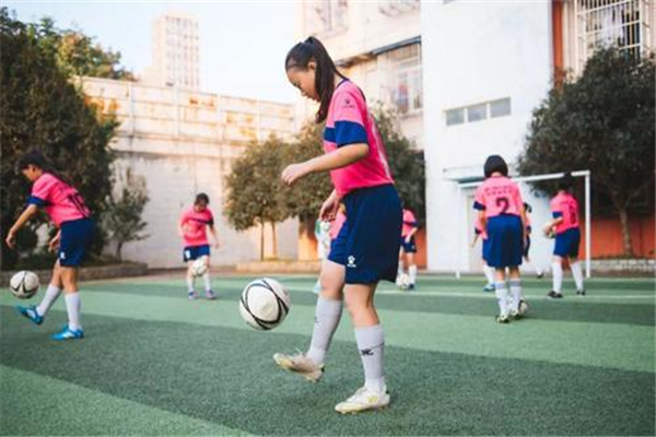 初中孩子学什么技术有前途