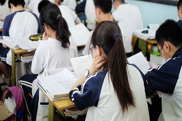 雅安市轨道专业职业学校有哪些