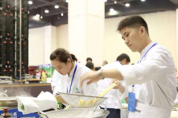 云南曲靖应用职业学校中西餐烹饪