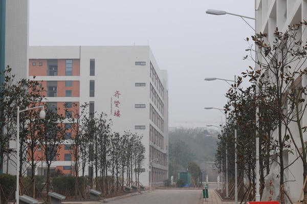 重庆经济建设职业技术学校到底怎么样