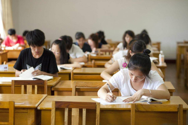 重庆科能高级技工学校模具技术应用专业适合女生学习吗